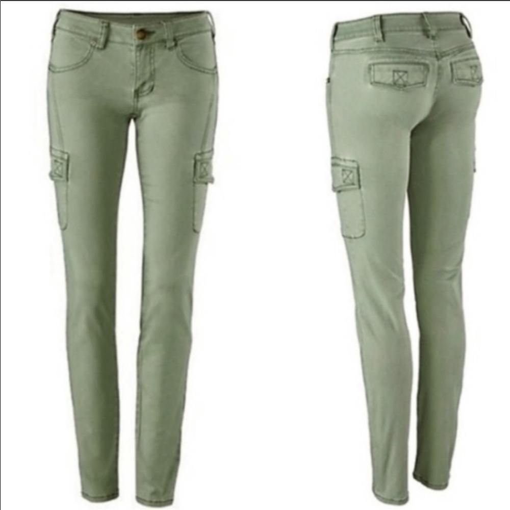 CAbi Skinny Cargo Pants Size 6 Celadon Sage Green